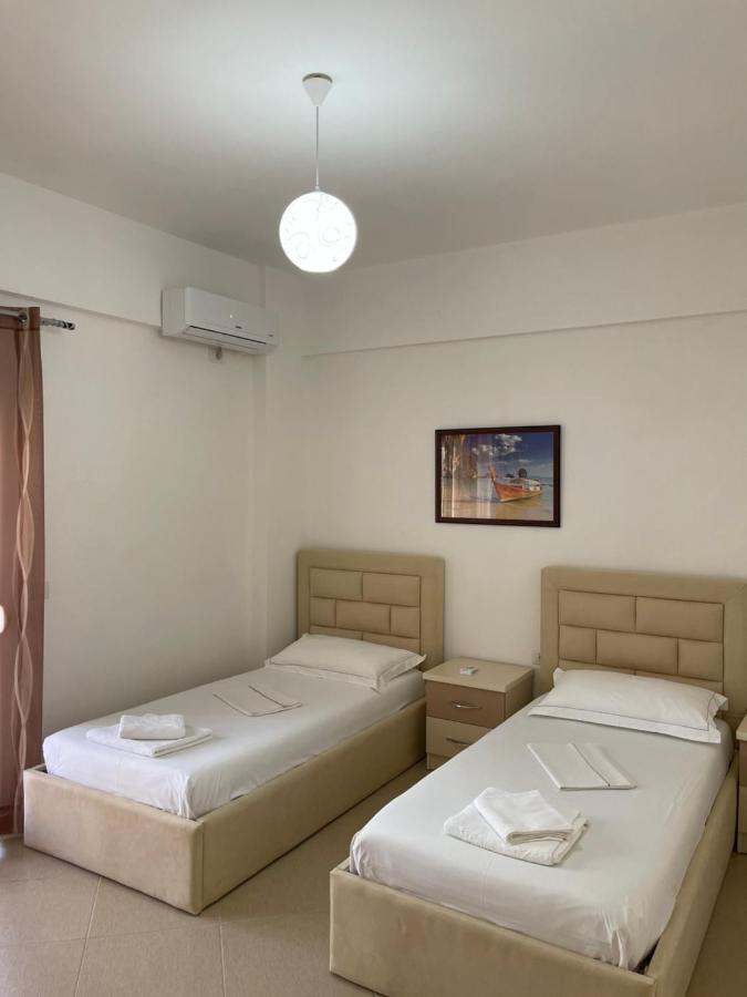 Villa Sildi Sarandë Exteriör bild